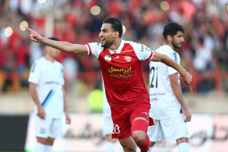 پیکان یک – پرسپولیس تهران 3/ استقلال تهران 3 – هوادار تهران 2