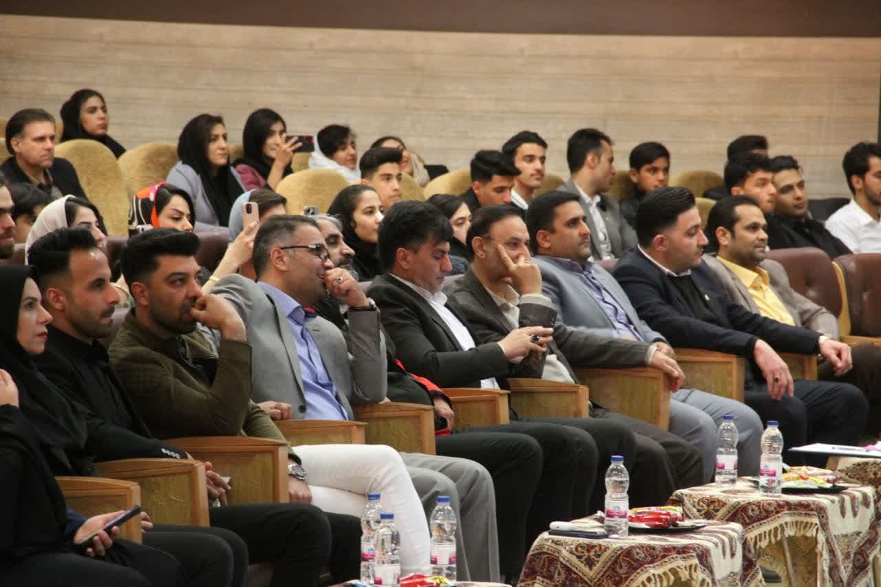 برگزاری آئین تجلیل از 110 مربی، داور و قهرمان هیات اسکیت استان اصفهان +تصاویر