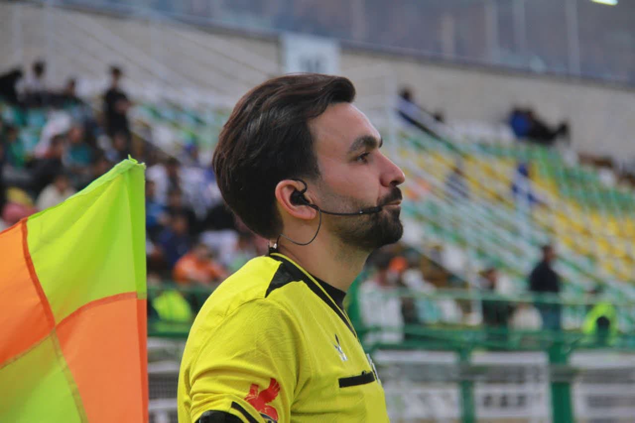 تراکتور پا پس نمیکشد/پرسپولیس همچنان حریف آسان برای سپاهان تراکتور پا پس نمیکشد/پرسپولیس همچنان حریف آسان برای سپاهان