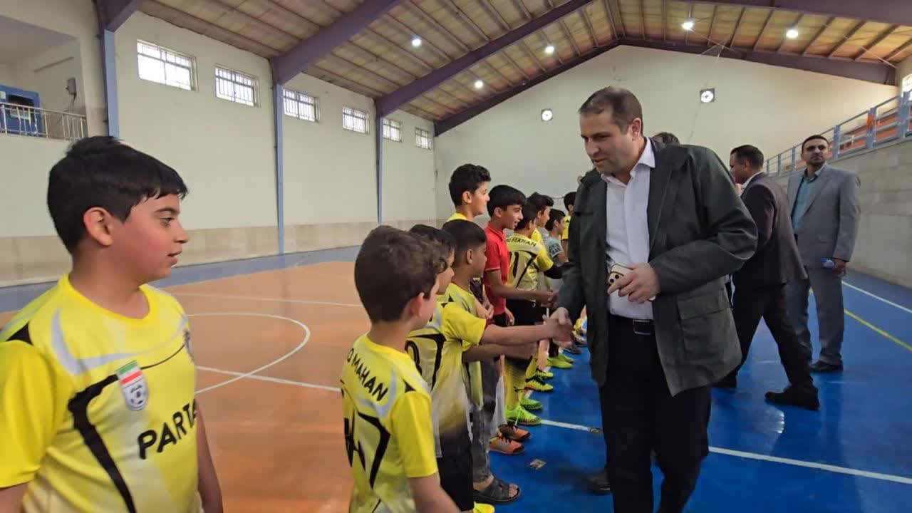 حضور مسئولین وزارت ورزش و جوانان در شهرستان فلاورجان+تصاویر حضور مسئولین وزارت ورزش و جوانان در شهرستان فلاورجان+تصاویر