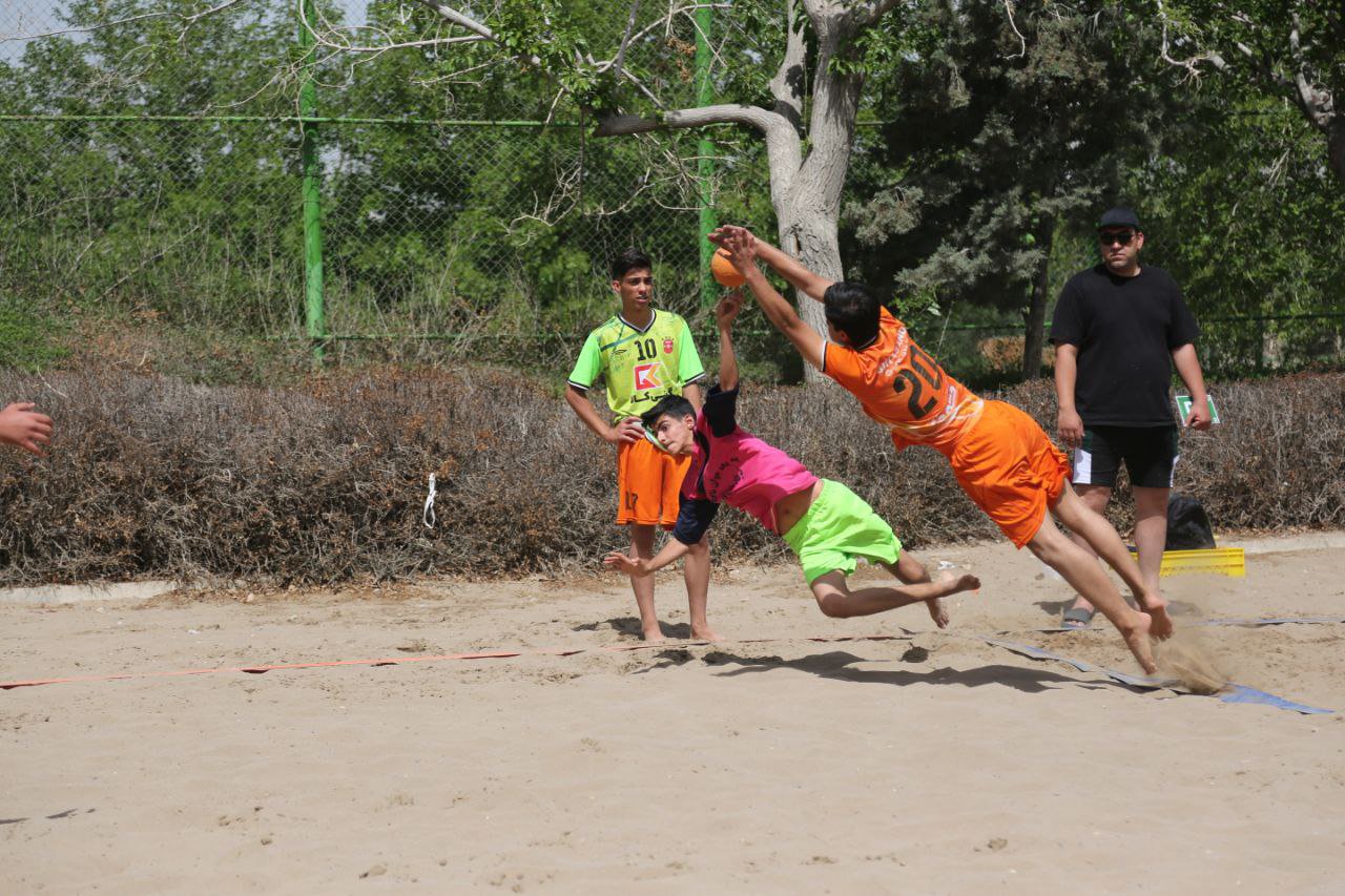 نتایج کامل مسابقات هندبال ساحلی آقایان و بانوان به مناسبت هفته فرهنگی اصفهان 