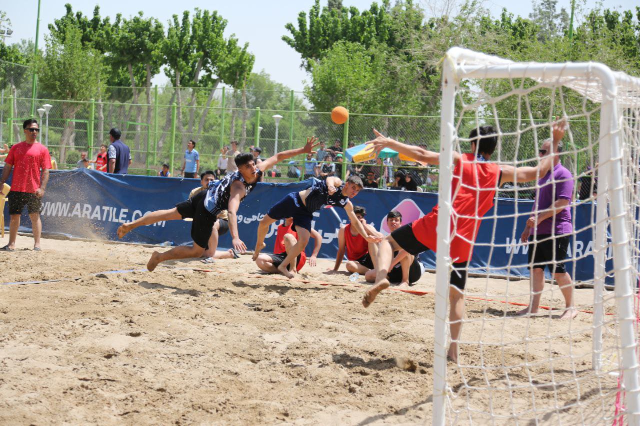 نتایج کامل مسابقات هندبال ساحلی آقایان و بانوان به مناسبت هفته فرهنگی اصفهان 