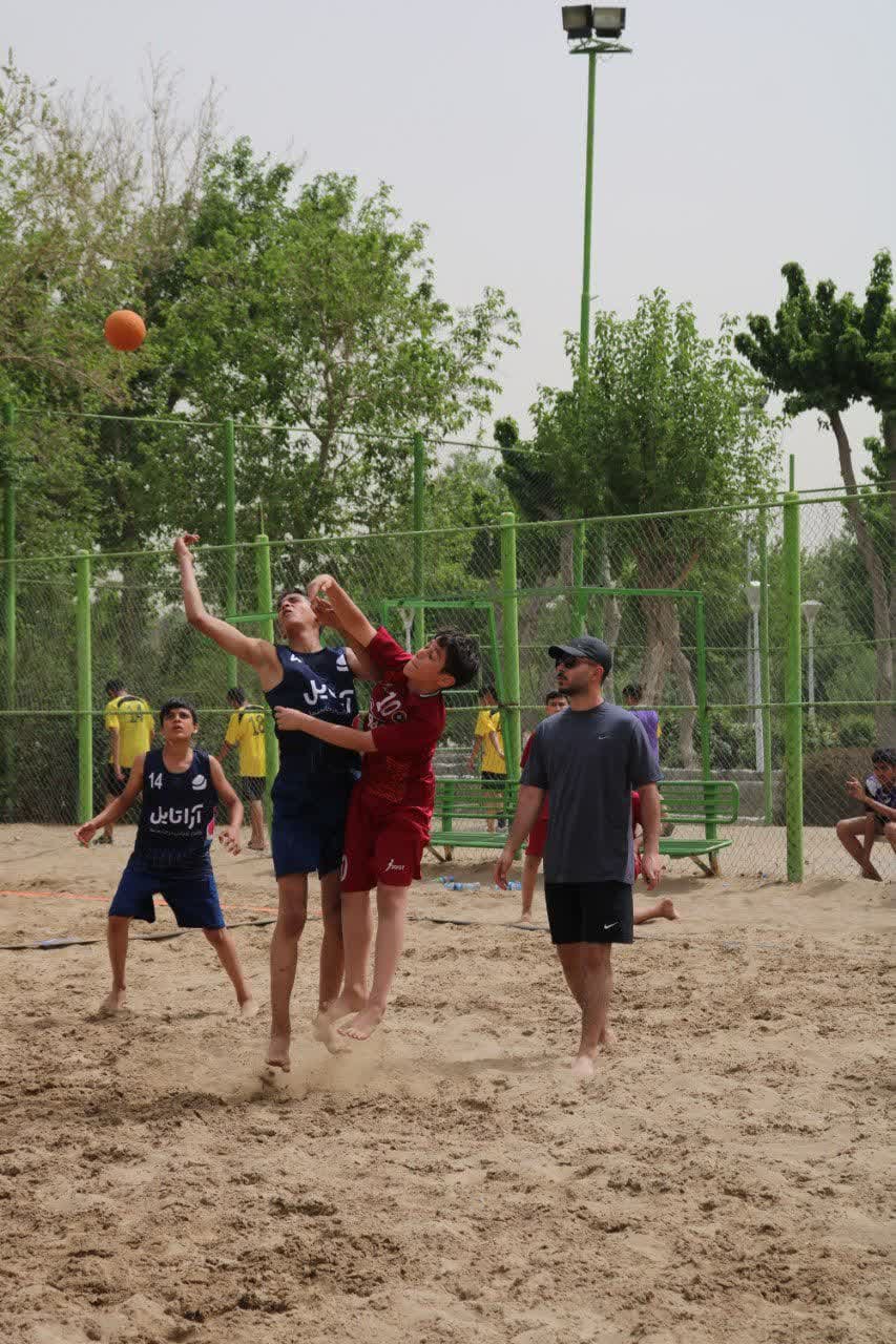 گزارش تصویری روز شنبه مسابقات هندبال ساحلی آقایان و بانوان گزارش تصویری روز شنبه مسابقات هندبال ساحلی آقایان و بانوان