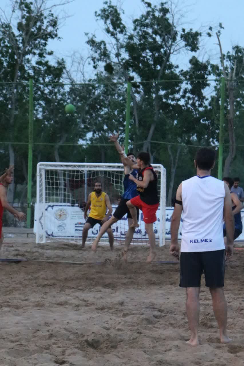 گزارش تصویری روز شنبه مسابقات هندبال ساحلی آقایان و بانوان