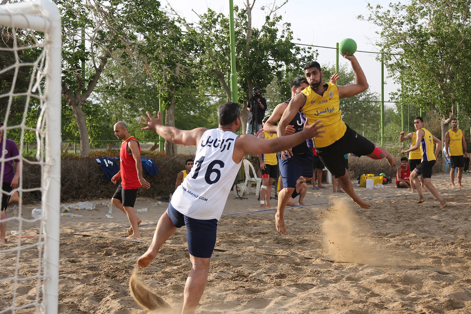 پایان مسابقات هندبال ساحلی هفته فرهنگی اصفهان+تصاویر پایان مسابقات هندبال ساحلی هفته فرهنگی اصفهان+تصاویر
