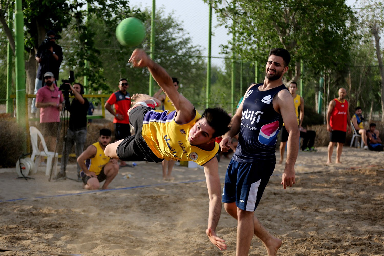 پایان مسابقات هندبال ساحلی هفته فرهنگی اصفهان+تصاویر پایان مسابقات هندبال ساحلی هفته فرهنگی اصفهان+تصاویر