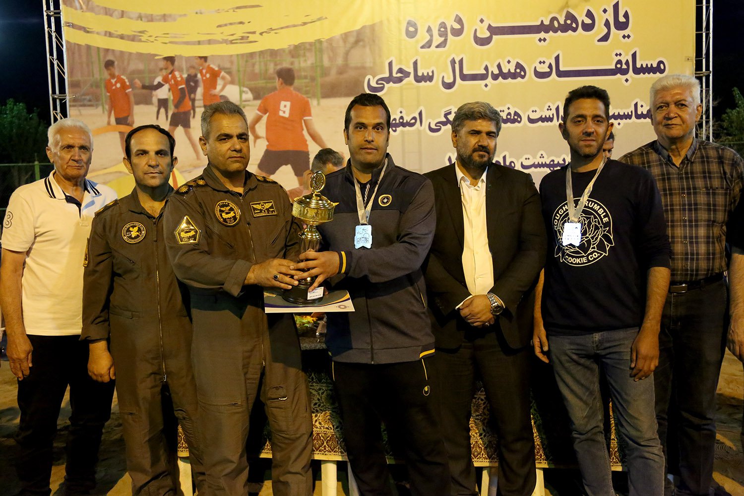 پایان مسابقات هندبال ساحلی هفته فرهنگی اصفهان+تصاویر پایان مسابقات هندبال ساحلی هفته فرهنگی اصفهان+تصاویر