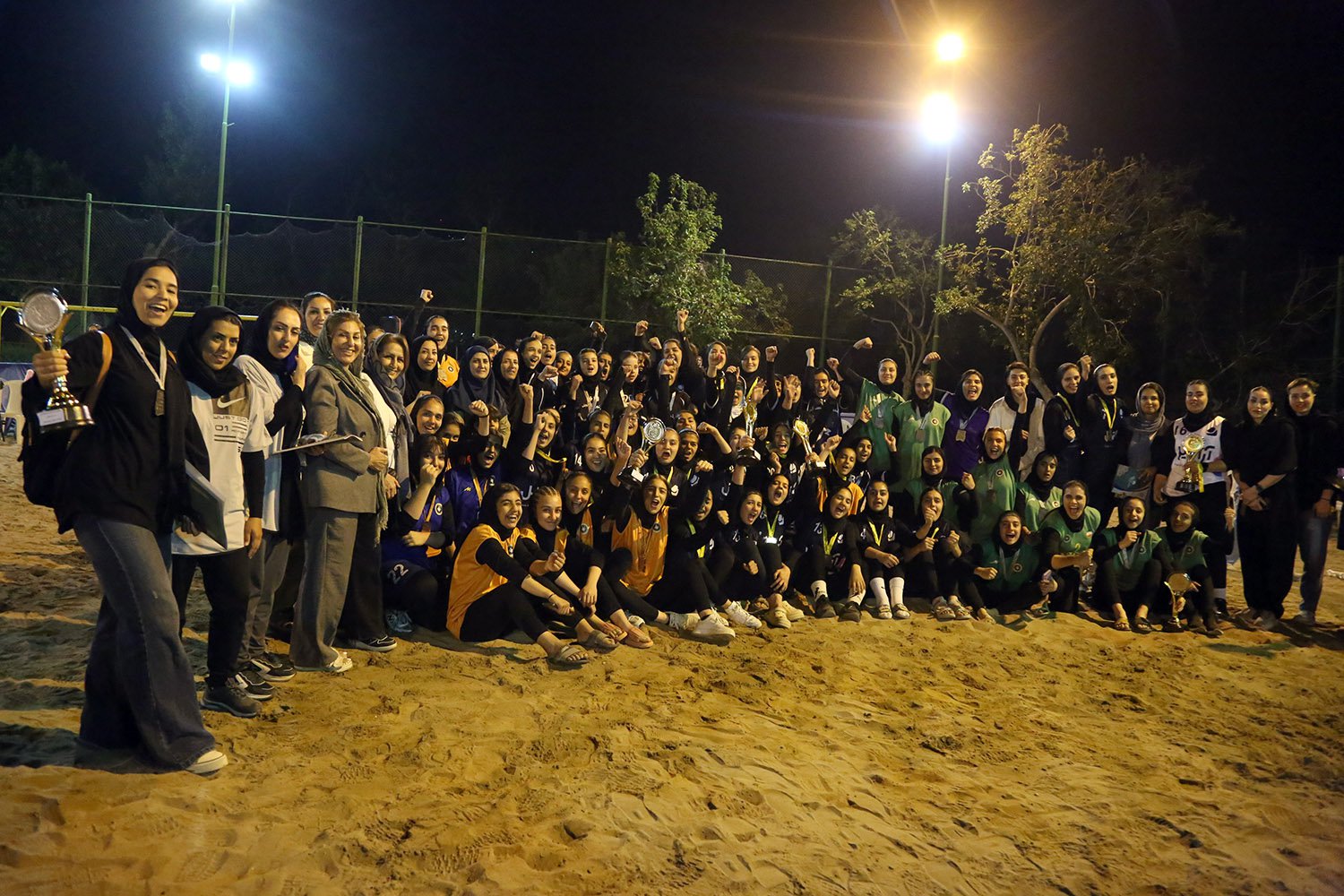پایان مسابقات هندبال ساحلی هفته فرهنگی اصفهان+تصاویر پایان مسابقات هندبال ساحلی هفته فرهنگی اصفهان+تصاویر