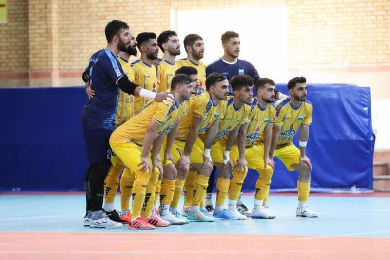 تیم پالایش نفت اصفهان در آستانه انحلال