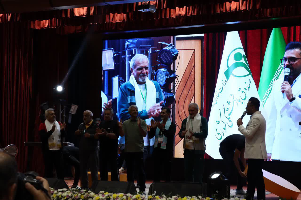  میزبان قهرمان شد+تصاویر