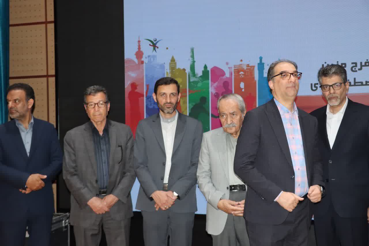 میزبان قهرمان شد+تصاویر میزبان قهرمان شد+تصاویر