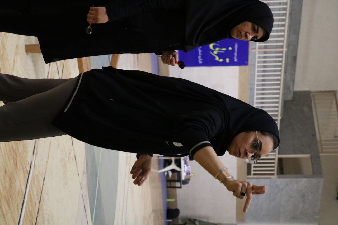 برگزاری مسابقات دارت کارگری بانوان استان اصفهان+تصاویر برگزاری مسابقات دارت کارگری بانوان استان اصفهان+تصاویر