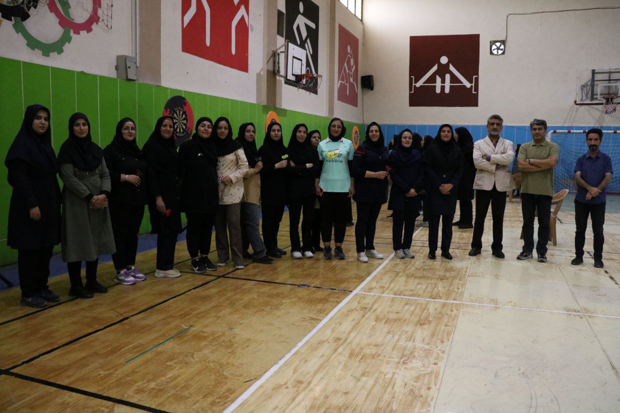 برگزاری مسابقات دارت کارگری بانوان استان اصفهان+تصاویر برگزاری مسابقات دارت کارگری بانوان استان اصفهان+تصاویر