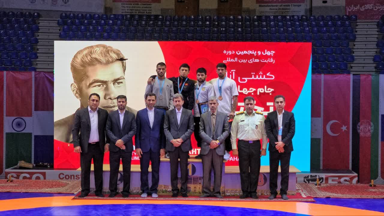 برگزاری مراسم اختتامیه مسابقات کشتی جام جهان پهلوان تختی با حضور مسئولین
