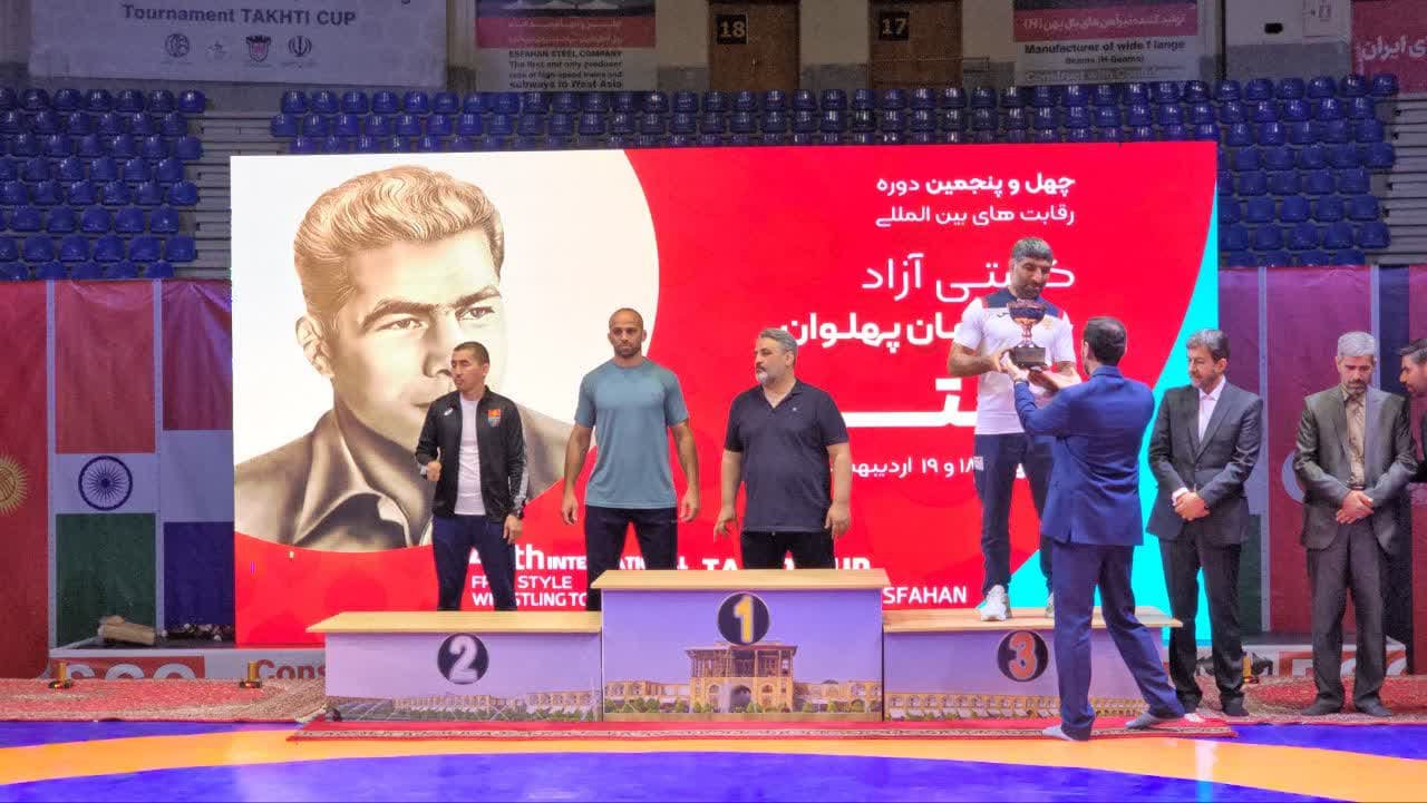 برگزاری مراسم اختتامیه مسابقات کشتی جام جهان پهلوان تختی با حضور مسئولین