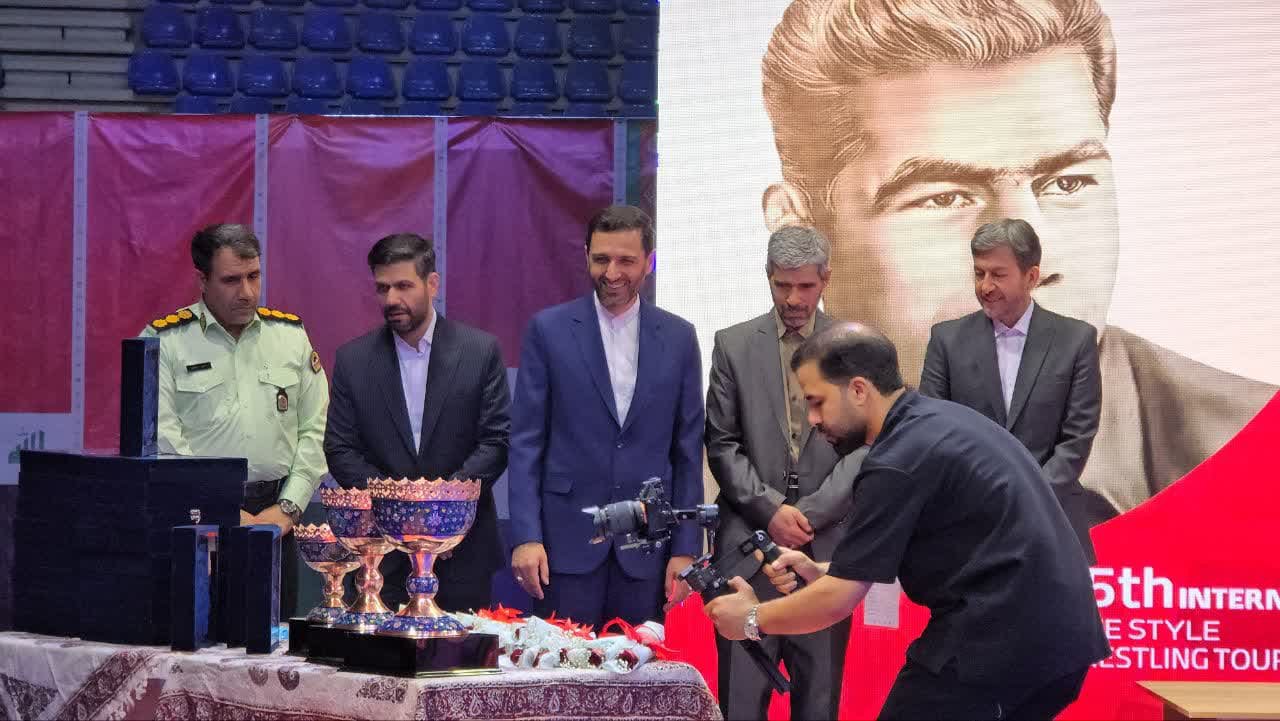 برگزاری مراسم اختتامیه مسابقات کشتی جام جهان پهلوان تختی با حضور مسئولین