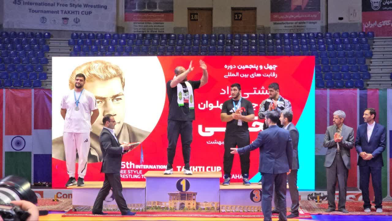 برگزاری مراسم اختتامیه مسابقات کشتی جام جهان پهلوان تختی با حضور مسئولین