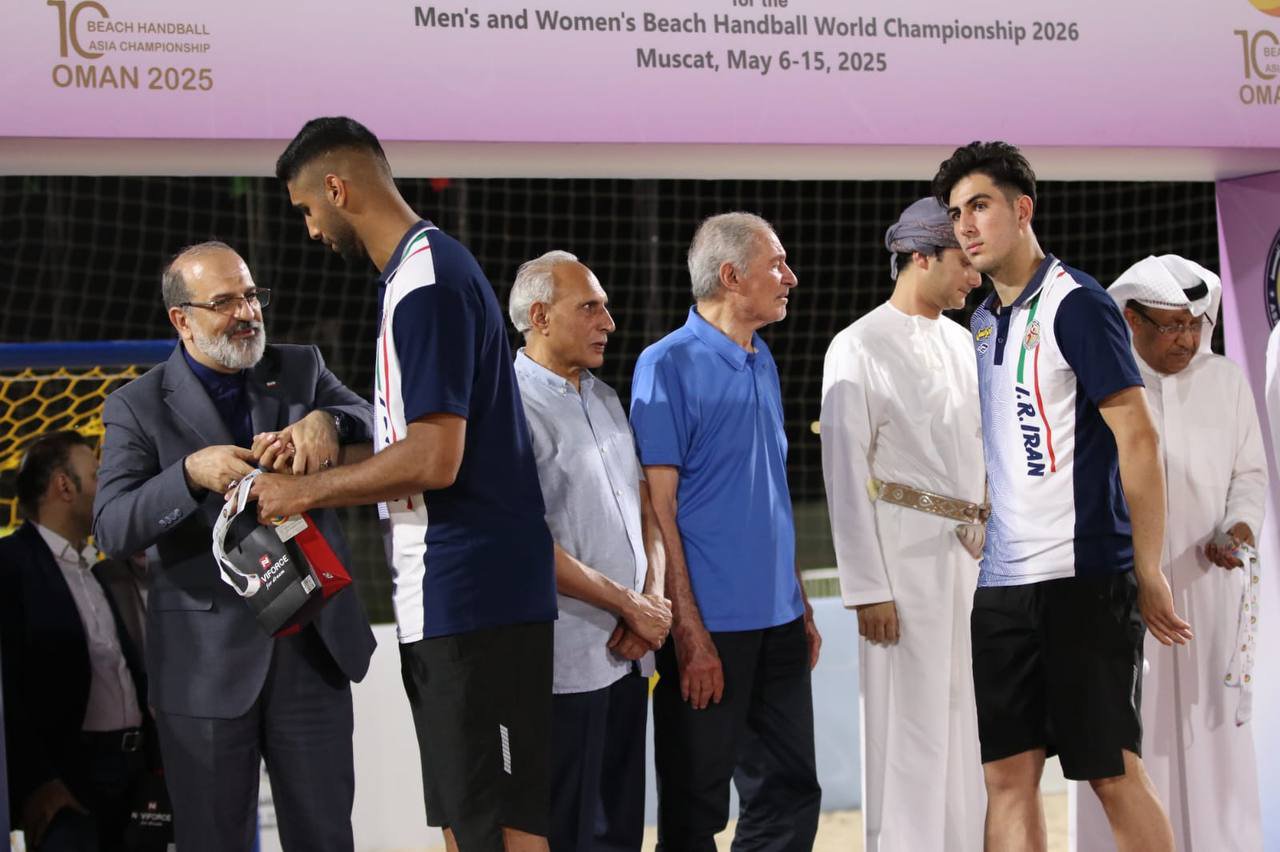 نایب قهرمانی هندبال ساحلی ایران در آسیا نایب قهرمانی هندبال ساحلی ایران در آسیا