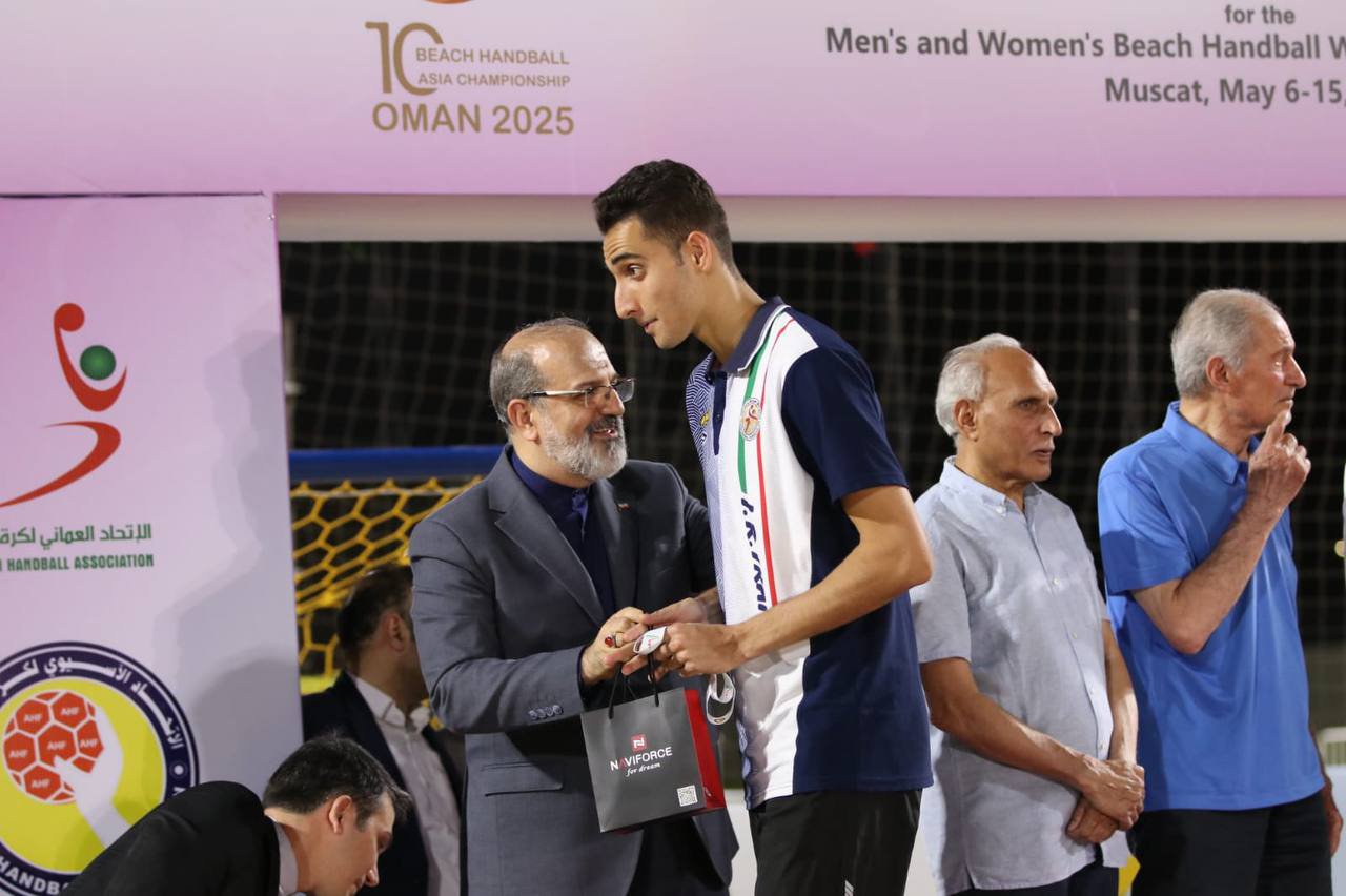 نایب قهرمانی هندبال ساحلی ایران در آسیا نایب قهرمانی هندبال ساحلی ایران در آسیا