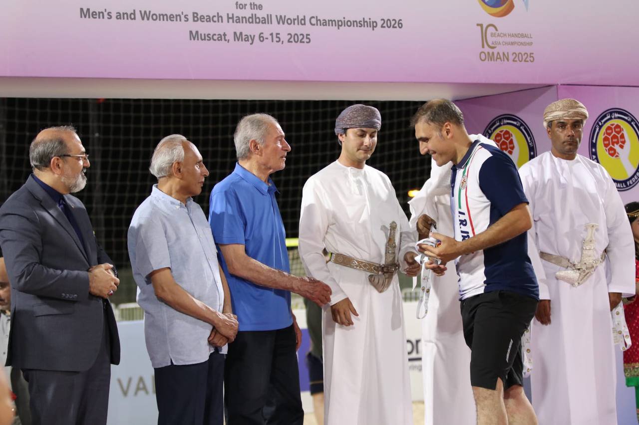 نایب قهرمانی هندبال ساحلی ایران در آسیا نایب قهرمانی هندبال ساحلی ایران در آسیا
