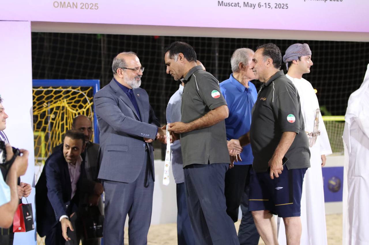 نایب قهرمانی هندبال ساحلی ایران در آسیا نایب قهرمانی هندبال ساحلی ایران در آسیا