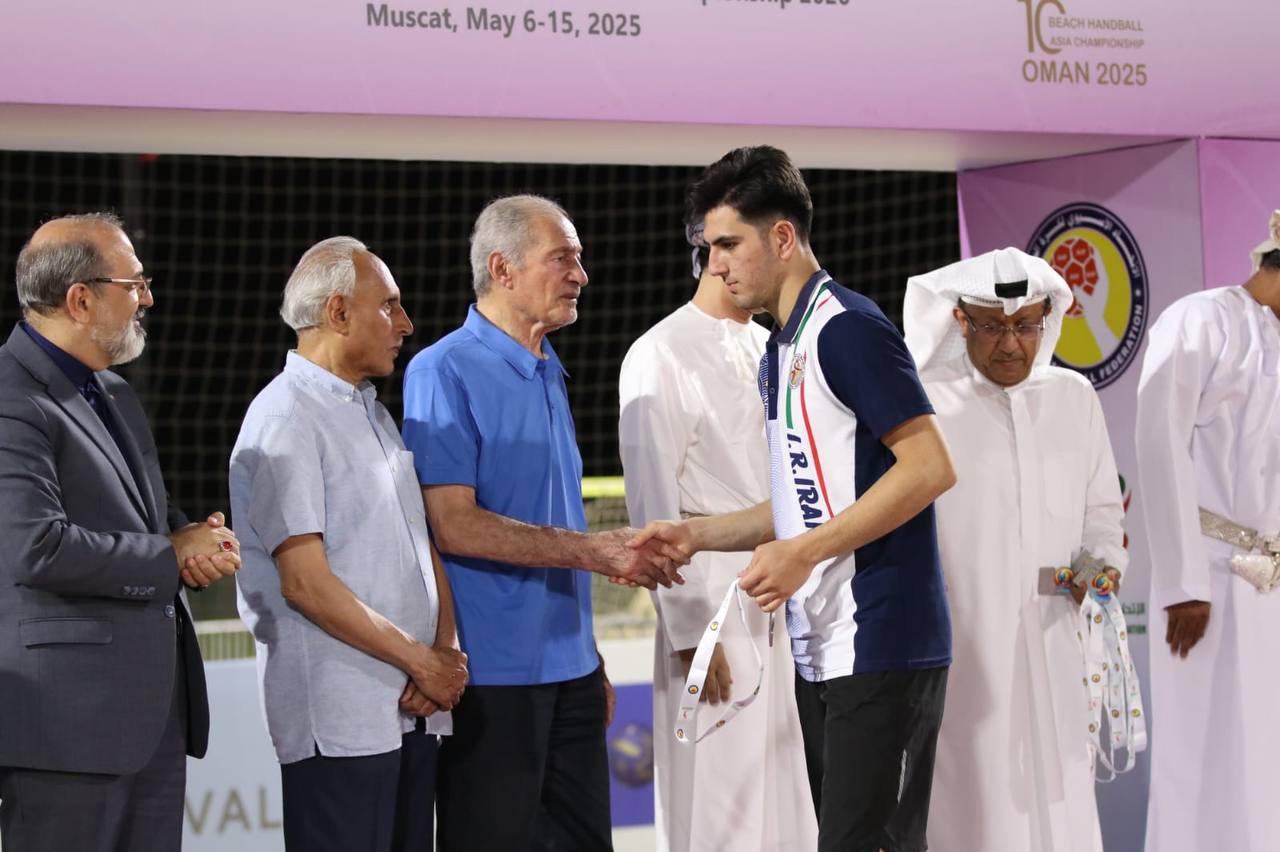 نایب قهرمانی هندبال ساحلی ایران در آسیا نایب قهرمانی هندبال ساحلی ایران در آسیا