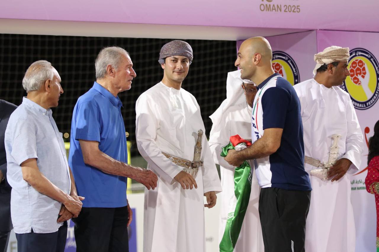 نایب قهرمانی هندبال ساحلی ایران در آسیا نایب قهرمانی هندبال ساحلی ایران در آسیا