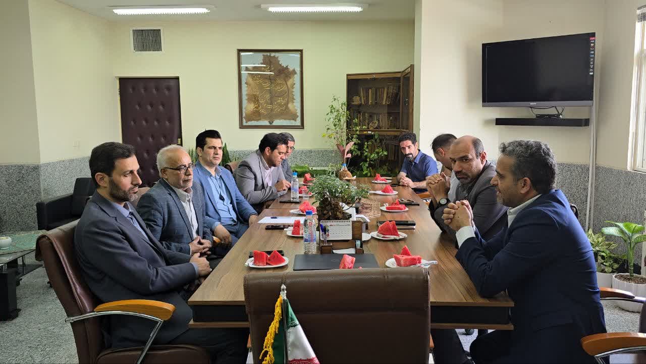 دیدار مدیرکل ورزش و جوانان استان اصفهان با فرماندار شهرستان دهاقان 