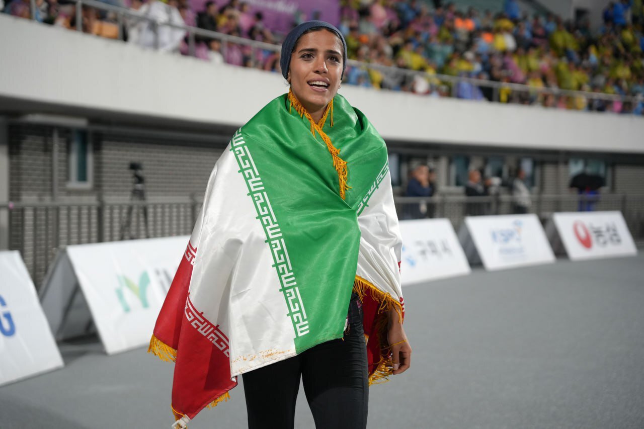 دختر پرنده آران و بیدگلی تاریخ‌ساز شد