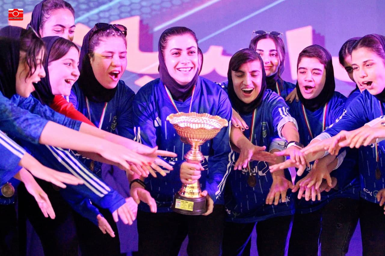 برگزاری مراسم اختتامیه لیگ‌های فوتبال و فوتسال استان اصفهان+تصاویر