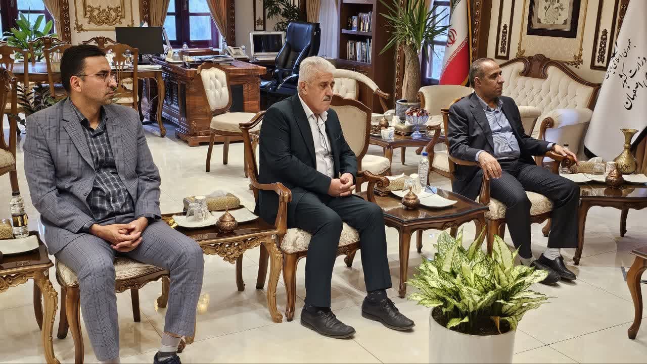 دیدار رئیس فدراسیون هندبال با استاندار اصفهان