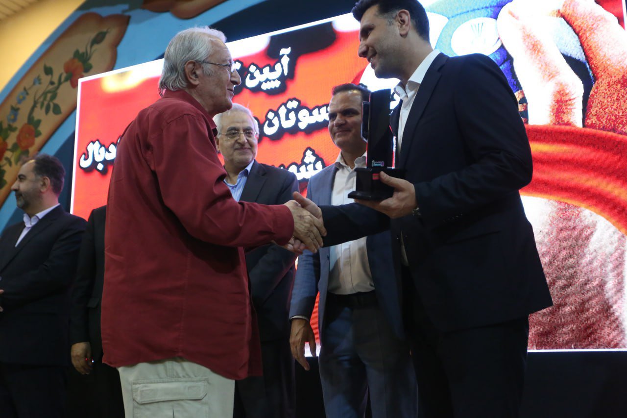 آئین تجلیل از پیشکسوتان و ملی پوشان هندبال شهرستان فلاورجان آئین تجلیل از پیشکسوتان و ملی پوشان هندبال شهرستان فلاورجان