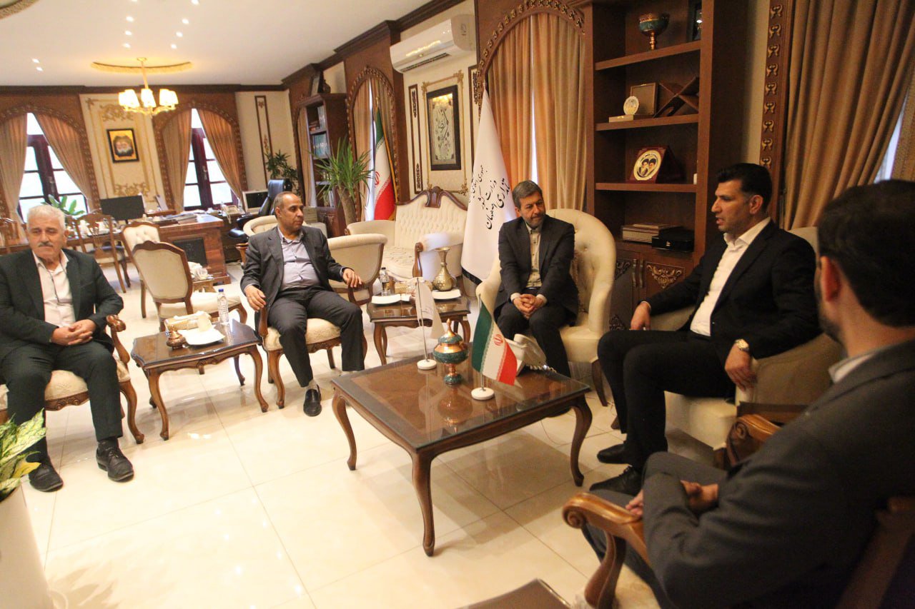 دیدار رئیس فدراسیون هندبال با استاندار اصفهان