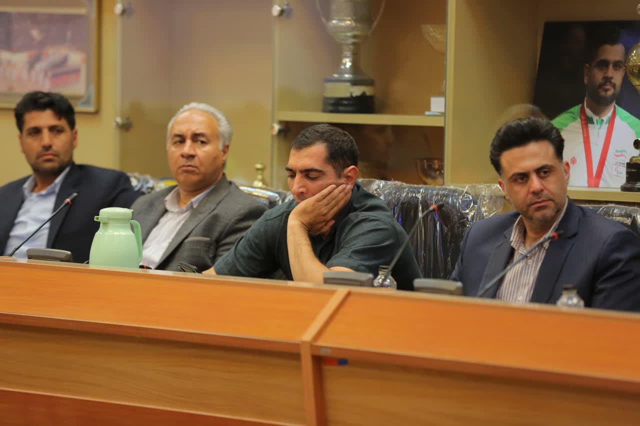 نشست با مسئولین هیات‌های ورزشی استان اصفهان 