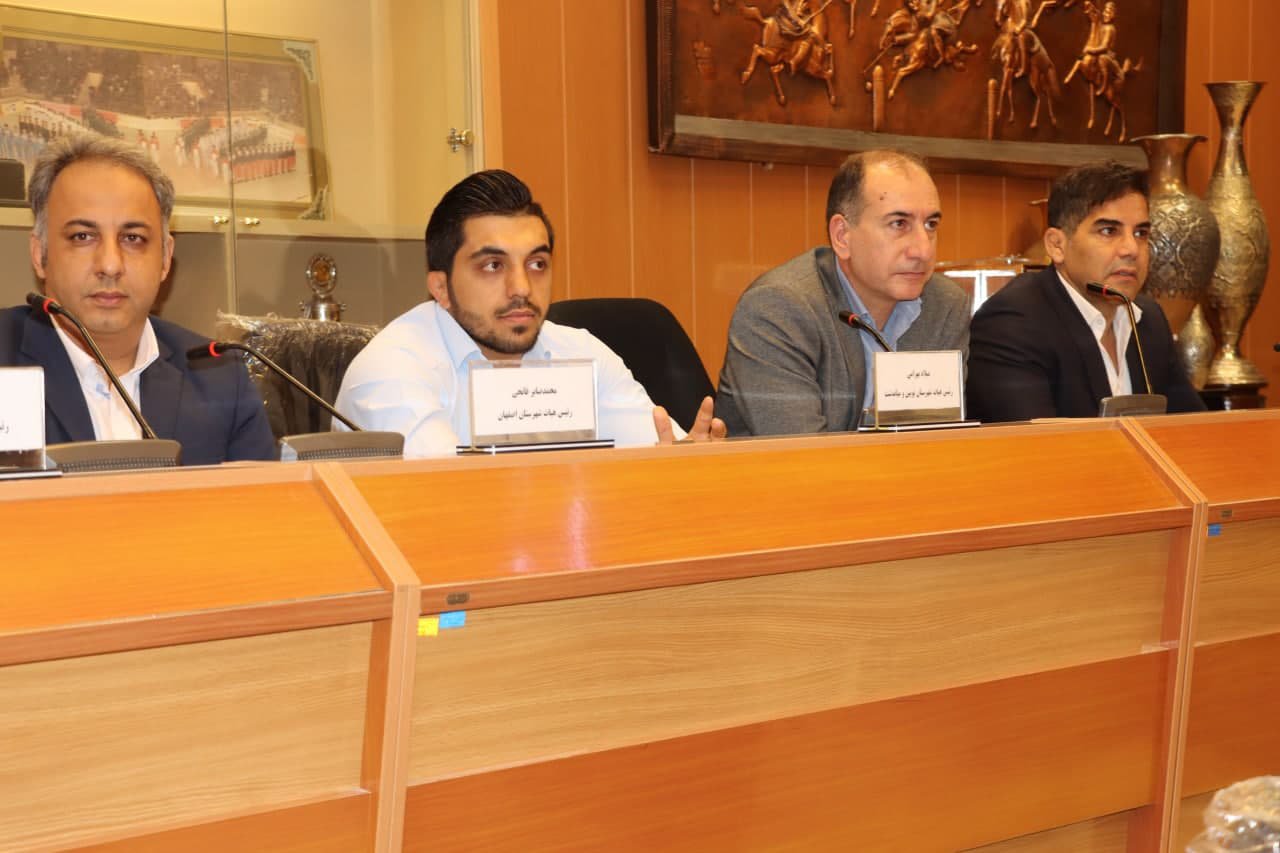 برگزاری مجمع سالیانه هیات کشتی استان اصفهان +تصاویر