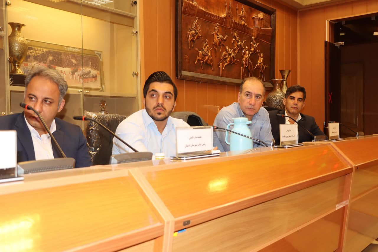 برگزاری مجمع سالیانه هیات کشتی استان اصفهان +تصاویر