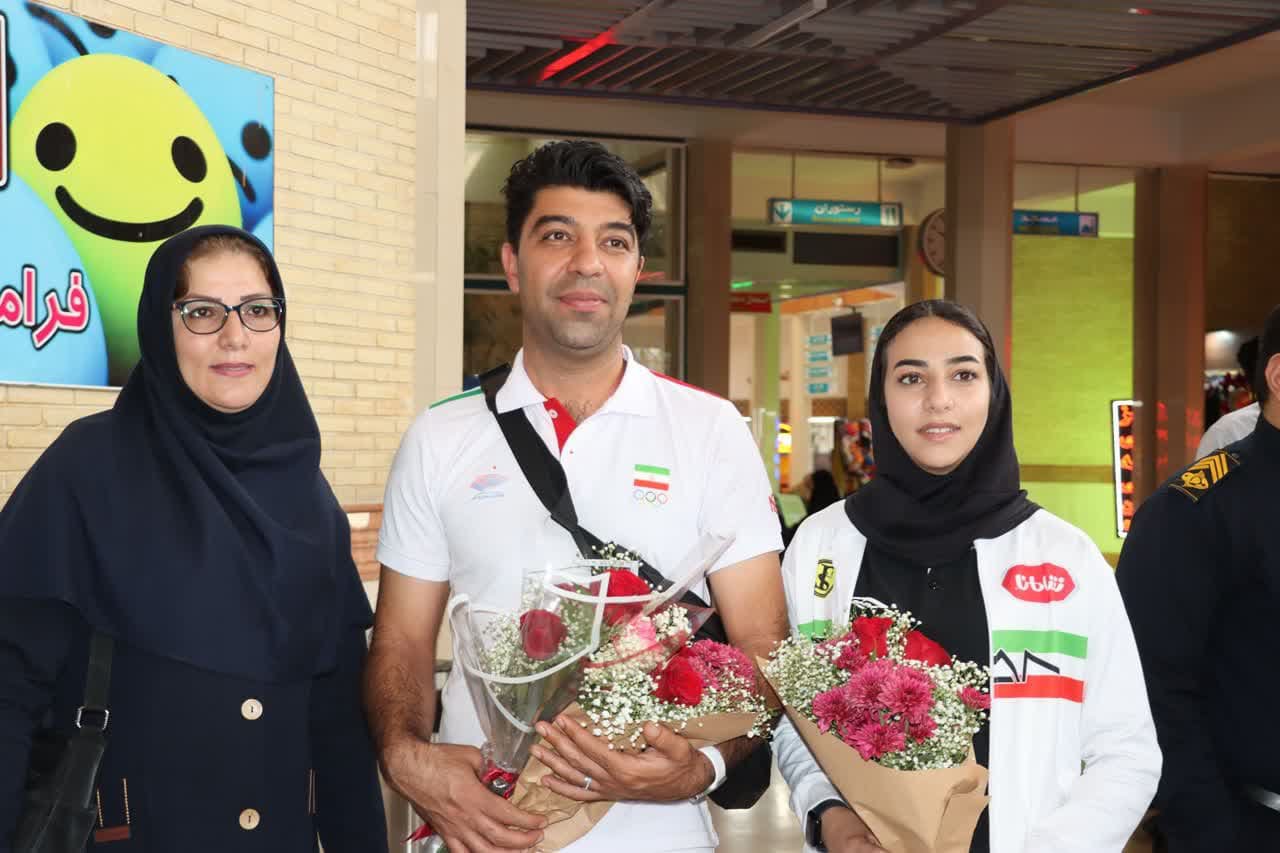 استقبال از اسکیت‌سواران اصفهانی پس از درخشش در کاپ جهانی ایتالیا+تصاویر  