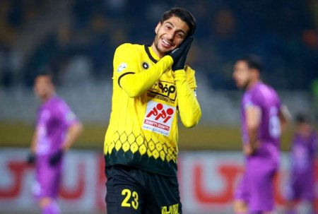 محبی ماندنی شد؛ جدایی از سپاهان فعلاً منتفی است