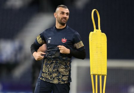 غیبت موقت دورسون در اردوی پرسپولیس به دلیل بیماری