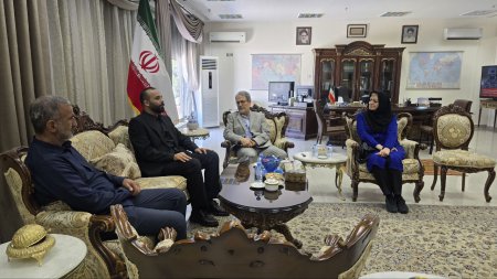 دیدار نایب رئیس فدراسیون فوتبال بانوان با سفیر ایران در اردن 