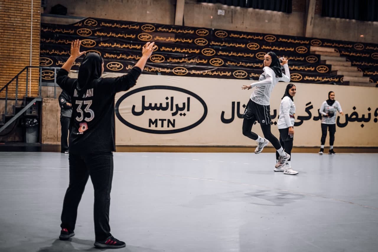 دعوت از 6 اصفهانی به اردوی تیم ملی هندبال جوانان دختر