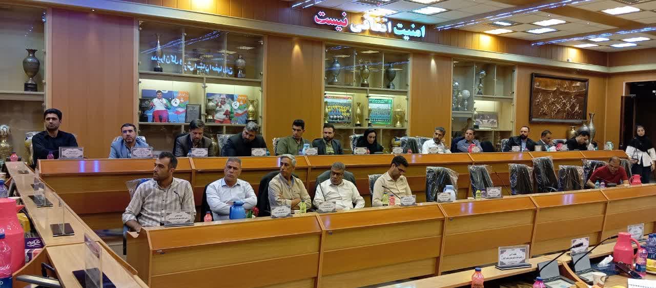 برگزاری مجمع سالیانه هیات والیبال استان اصفهان