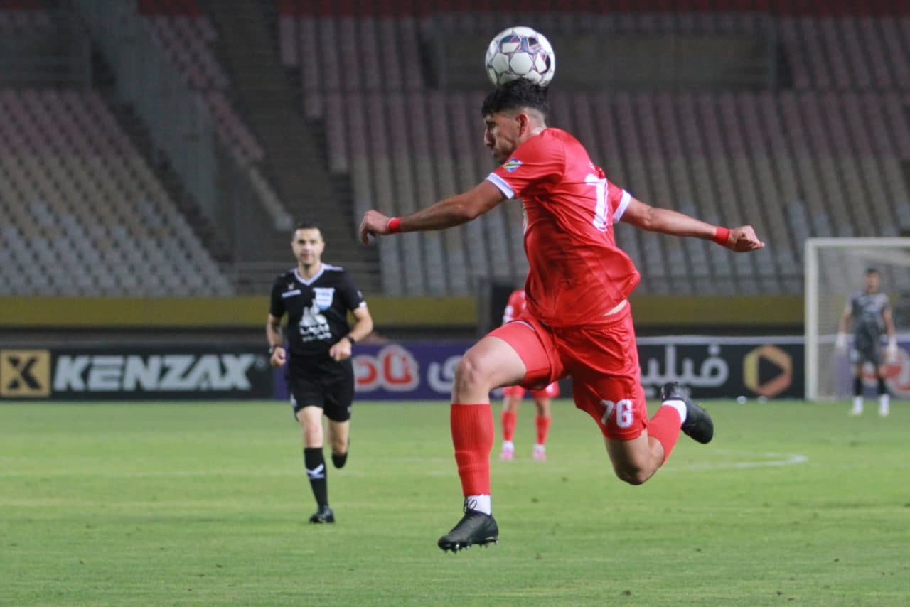 پرواز هلیکوپتر از نقش جهان/سپاهان 0 – پرسپولیس یک پرواز هلیکوپتر از نقش جهان/سپاهان 0 – پرسپولیس یک