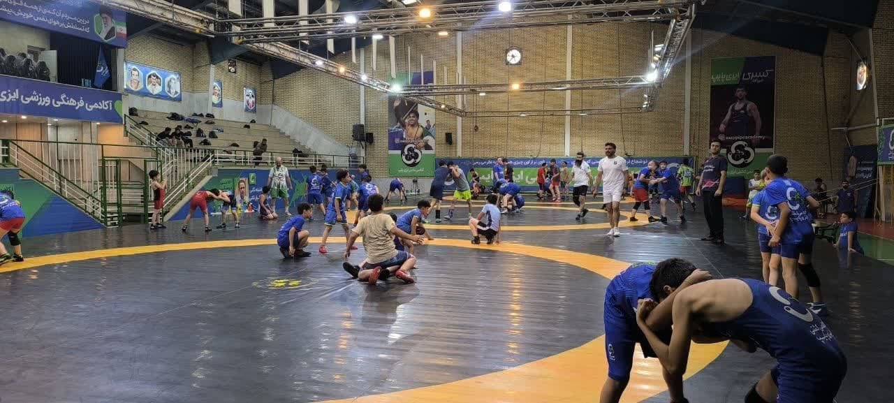 سفر مدیرکل ورزش و جوانان به شهرستان کاشان+تصاویر