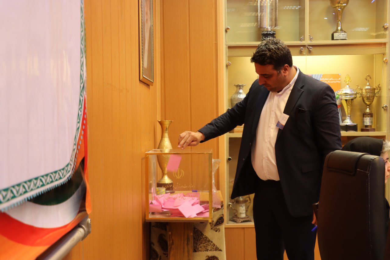  ماراتن دوومیدانی در دست انداز انتخابات+تصاویر