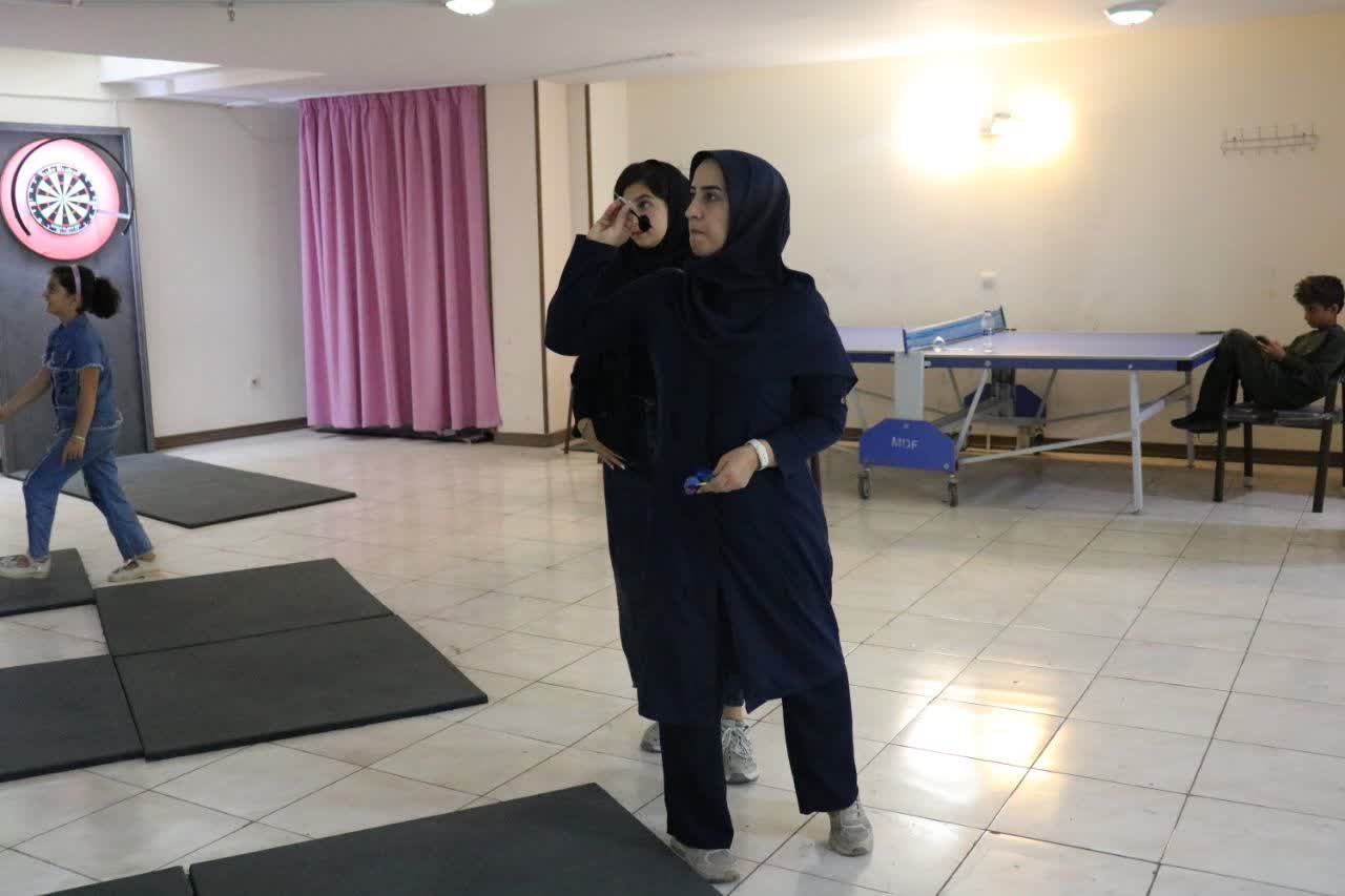 پایان مسابقات دارت آقایان و بانوان/نایب قهرمانی مدیرمسئول پایگاه خبری ذرهبین ورزش پایان مسابقات دارت آقایان و بانوان/نایب قهرمانی مدیرمسئول پایگاه خبری ذرهبین ورزش