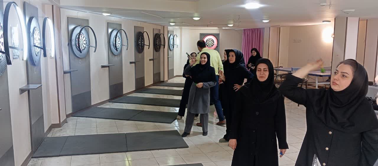 پایان مسابقات دارت آقایان و بانوان/نایب قهرمانی مدیرمسئول پایگاه خبری ذرهبین ورزش پایان مسابقات دارت آقایان و بانوان/نایب قهرمانی مدیرمسئول پایگاه خبری ذرهبین ورزش