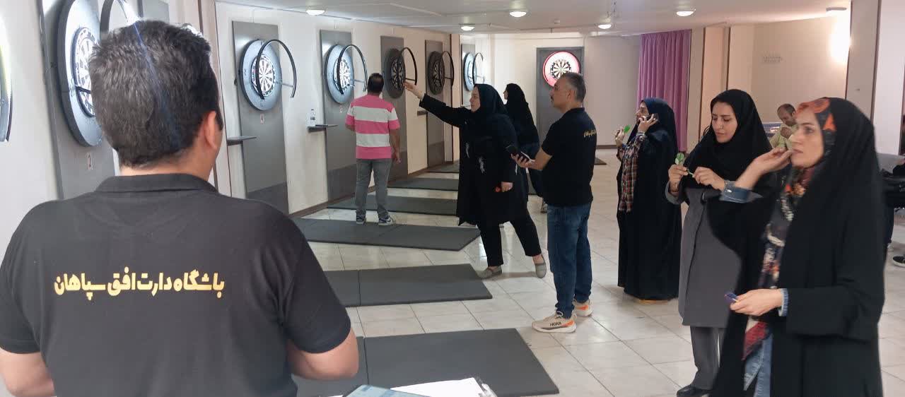 پایان مسابقات دارت آقایان و بانوان/نایب قهرمانی مدیرمسئول پایگاه خبری ذرهبین ورزش پایان مسابقات دارت آقایان و بانوان/نایب قهرمانی مدیرمسئول پایگاه خبری ذرهبین ورزش