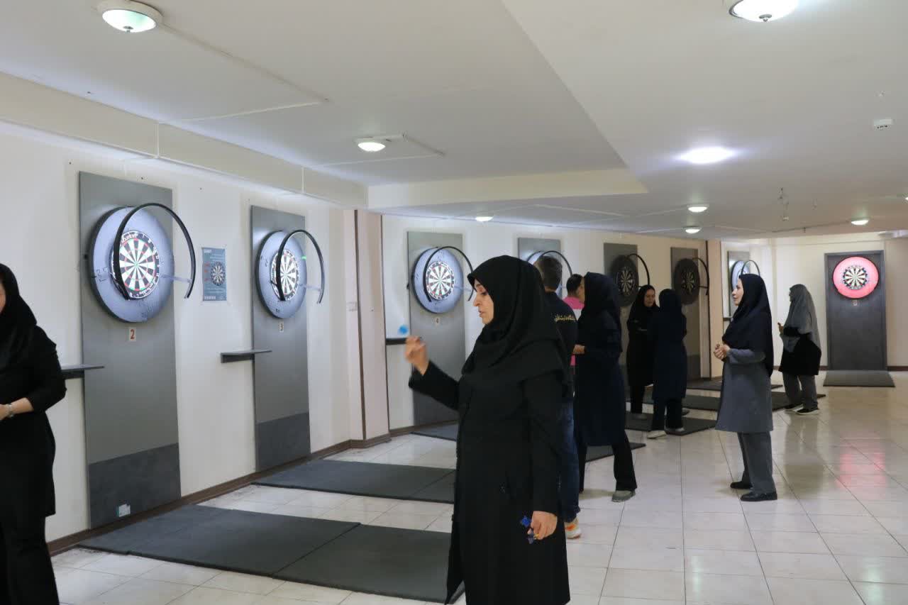 پایان مسابقات دارت آقایان و بانوان/نایب قهرمانی مدیرمسئول پایگاه خبری ذرهبین ورزش پایان مسابقات دارت آقایان و بانوان/نایب قهرمانی مدیرمسئول پایگاه خبری ذرهبین ورزش