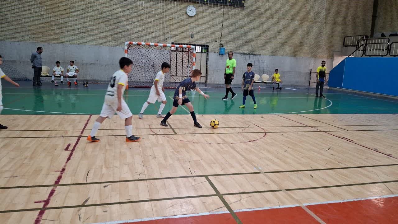 ذرهبین ورزش پیروزی را با تساوی عوض کرد ذرهبین ورزش پیروزی را با تساوی عوض کرد